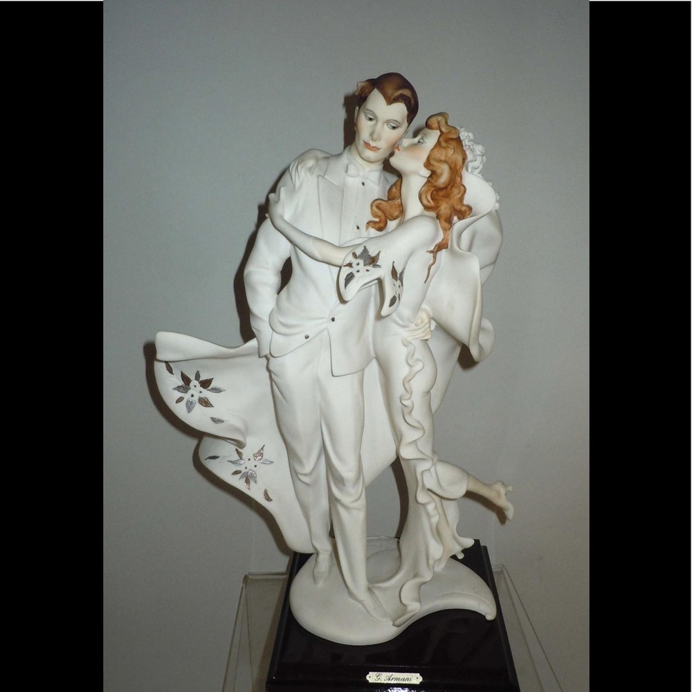 Florence Giuseppe Armani Kissing Bride Groom Bicycle Sculpture Figurine Signed